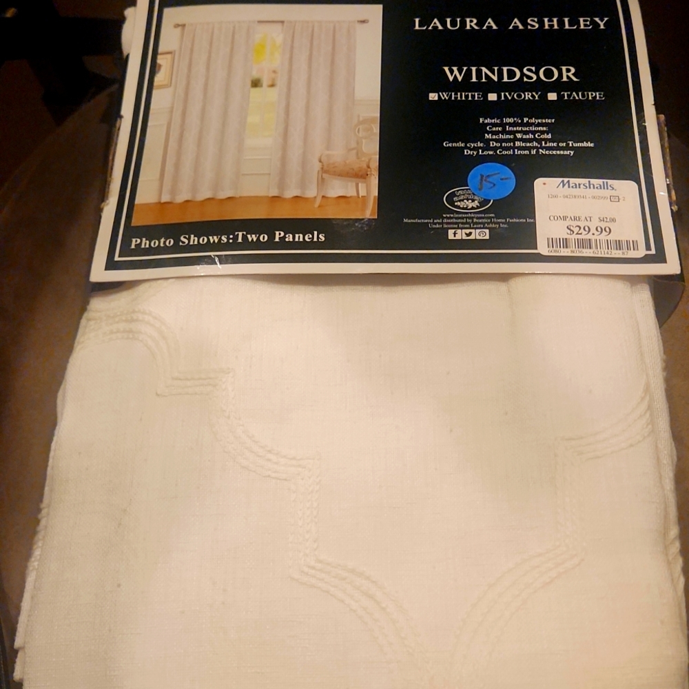 Laura ashely windsor panels